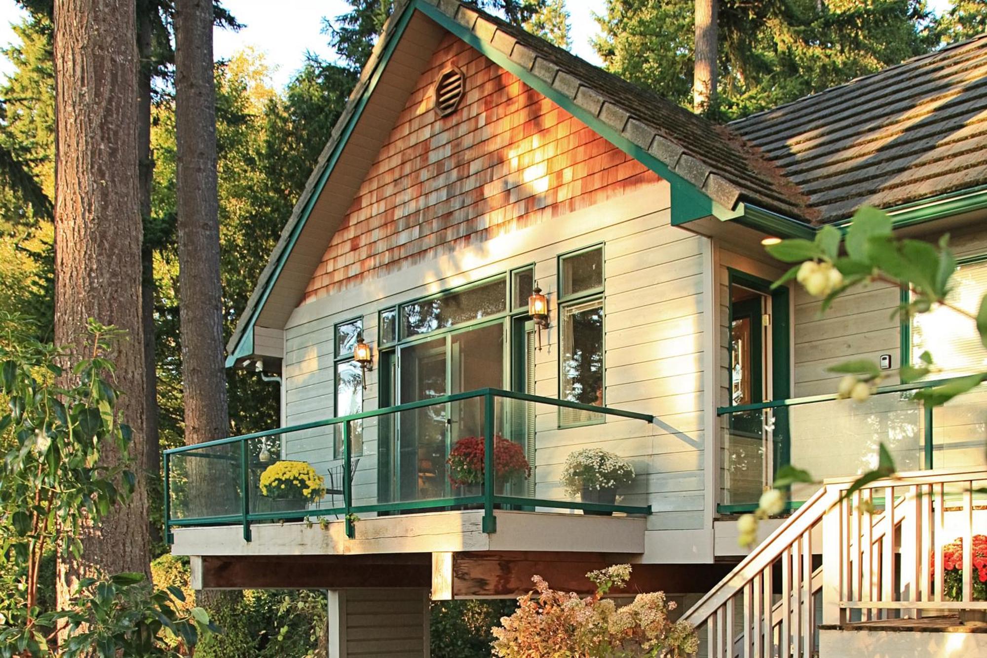 The Quintessa Cottage Clinton エクステリア 写真