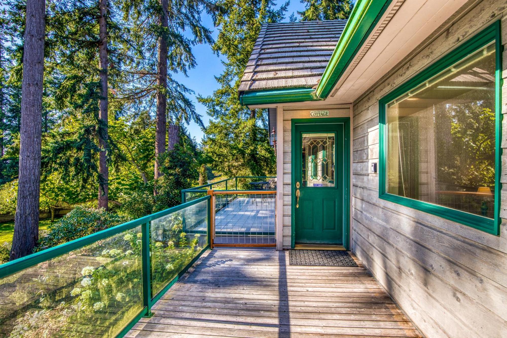 The Quintessa Cottage Clinton エクステリア 写真
