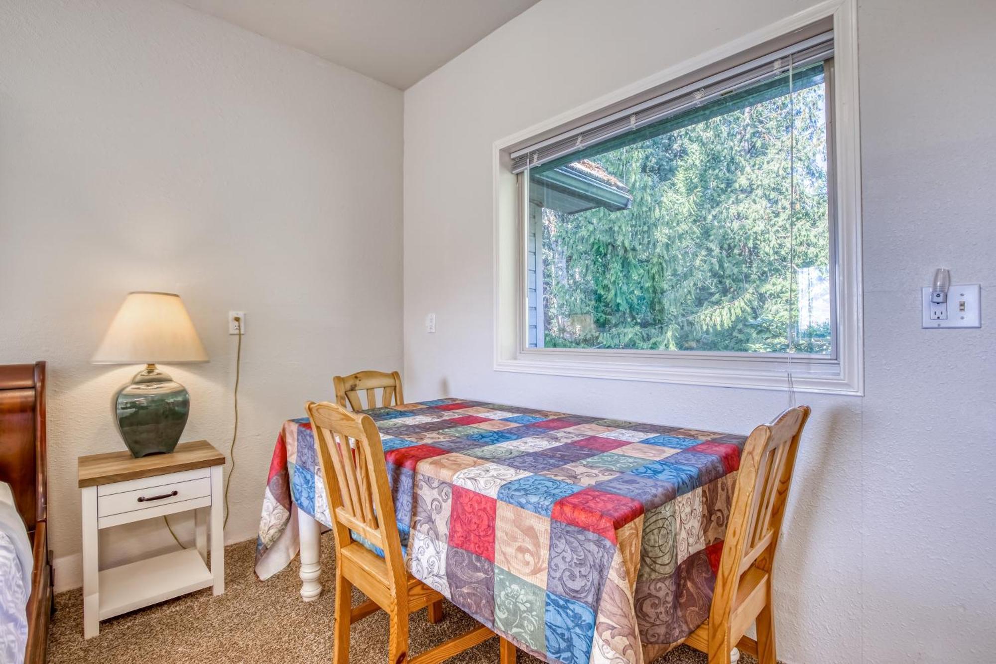 The Quintessa Cottage Clinton エクステリア 写真